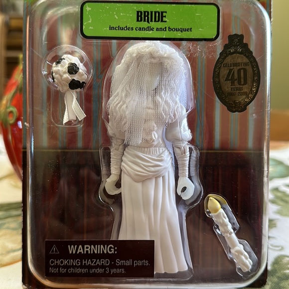 40th Anniversary Edition Haunted Mansion BRIDE 🤍👻 NEw In Package! - Picture 5 of 8